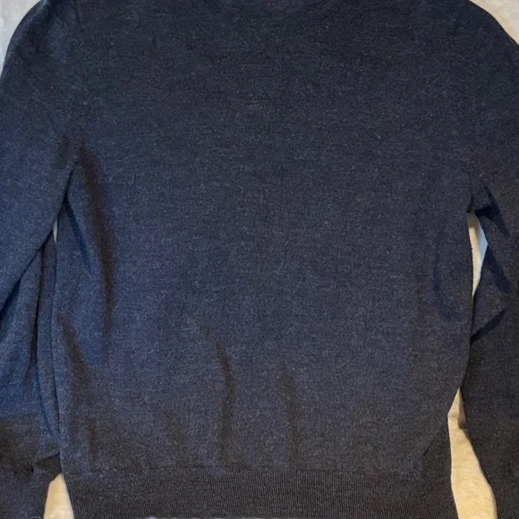 Saks Fifth Avenue Black Label Charcoal Crewneck Sweater in L - Picture 4 of 6